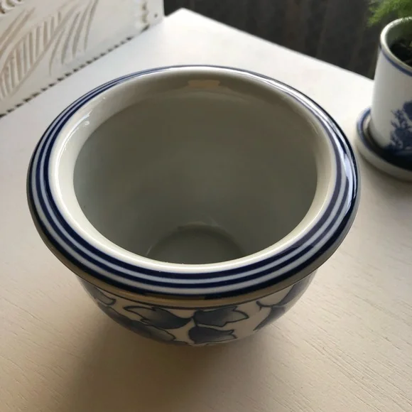 1 NEW NWT NIB LEFT  planter vase diameter 5” height 3.5 no drainage opening - Picture 6 of 9